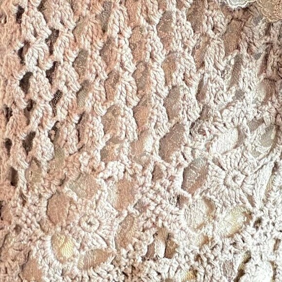 Crochet Sleeveless Top 1X Deep Taupe/Mocha With Intricate Floral Accents At Neck - Picture 6 of 10